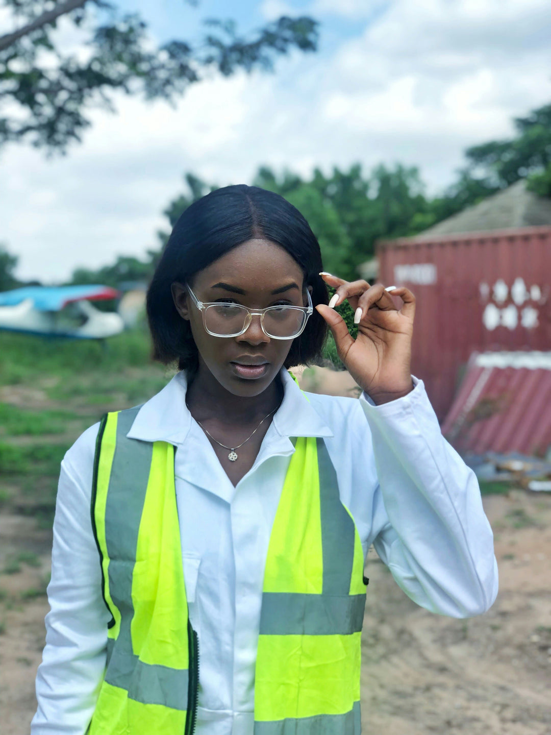 Women in Workwear: Breaking the Mold and Embracing Functionality